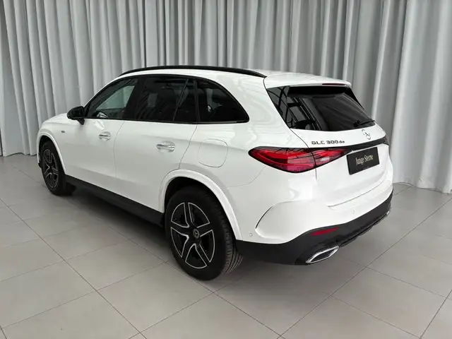 Mercedes-Benz GLC 300 de 4MATIC Hybrid Österreich-Edition Ansicht 6