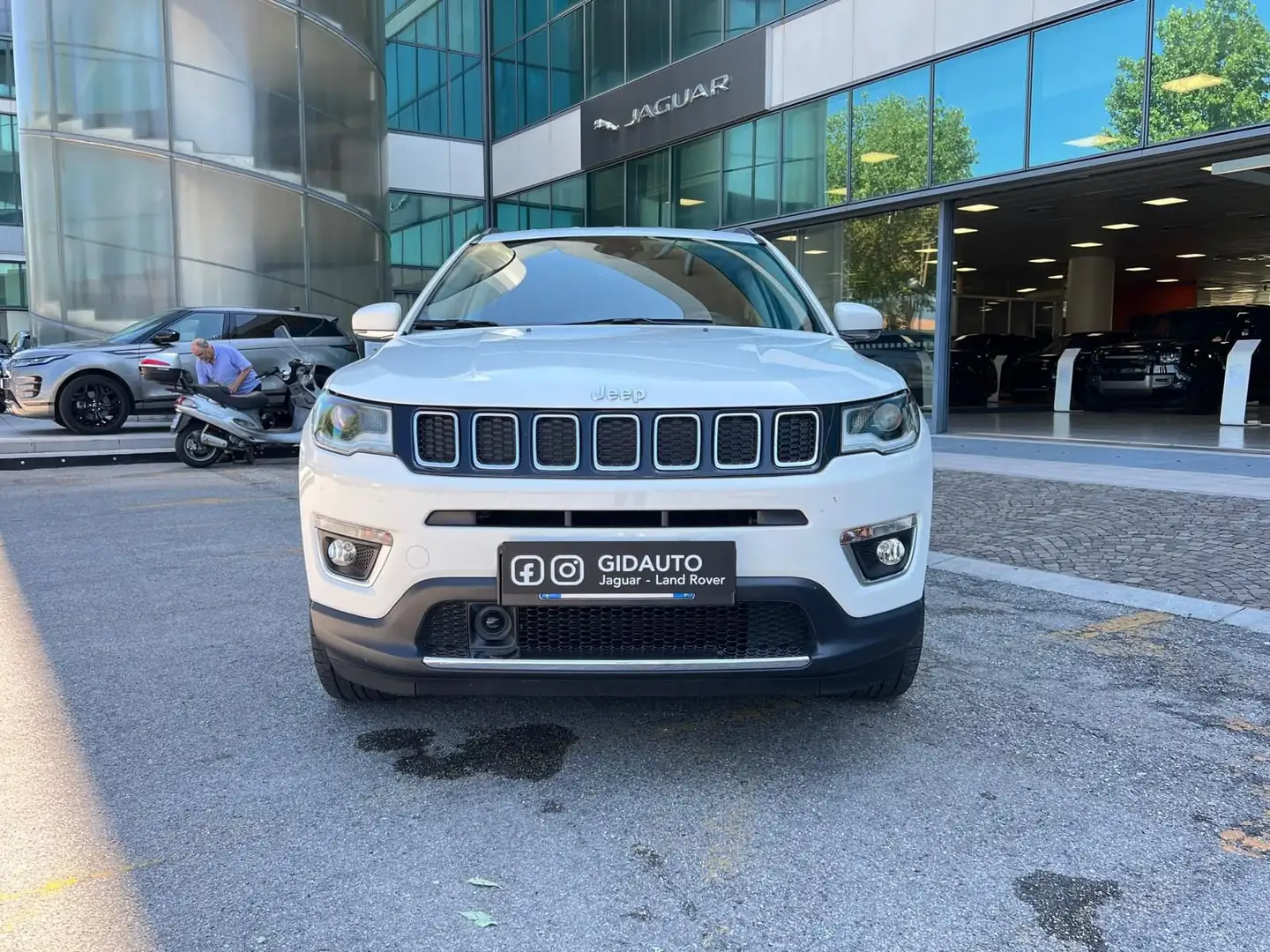 Jeep Compass Compass 2.0 Multijet II aut. 4WD Limited | Gancio Weiß - 2