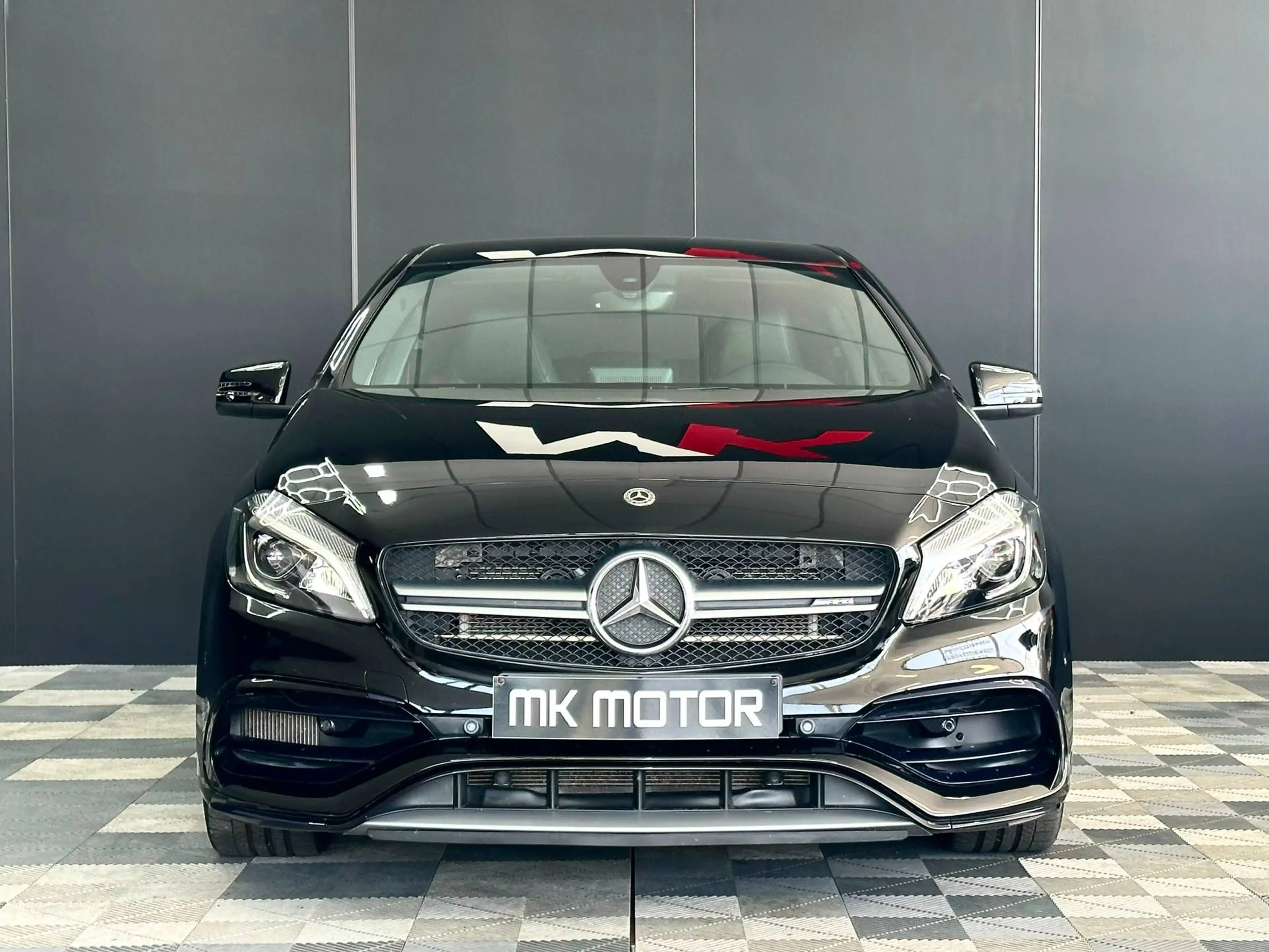 Mercedes-Benz A 45 AMG 🟢A 45 AMG 4-MATIC / FULL CARNET / BOITE AUTO / SIEGES CHAUFFANTS / ÉTAT SHOWROOM — photo 3