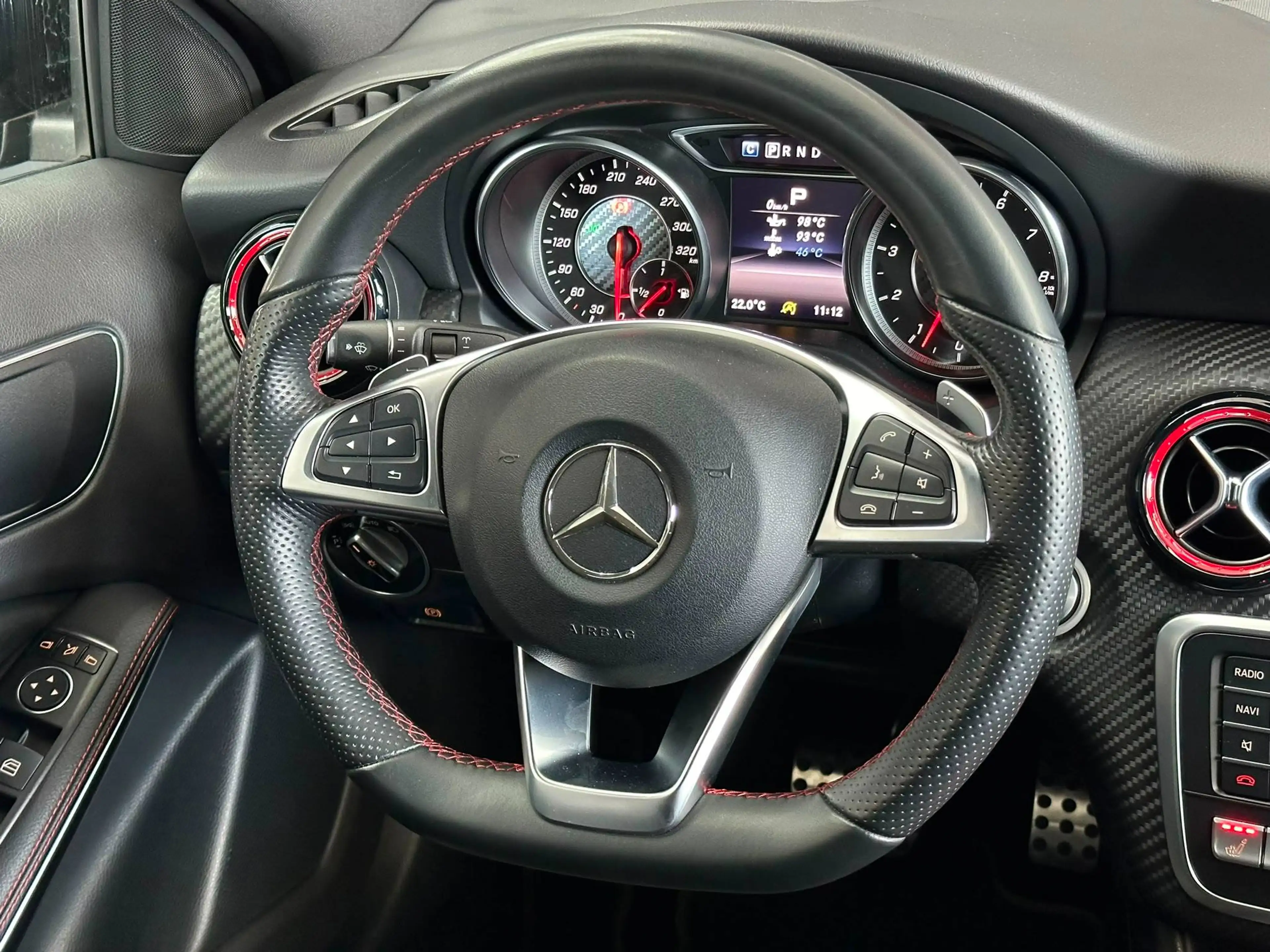 Mercedes-Benz A 45 AMG 🟢A 45 AMG 4-MATIC / FULL CARNET / BOITE AUTO / SIEGES CHAUFFANTS / ÉTAT SHOWROOM — photo 14