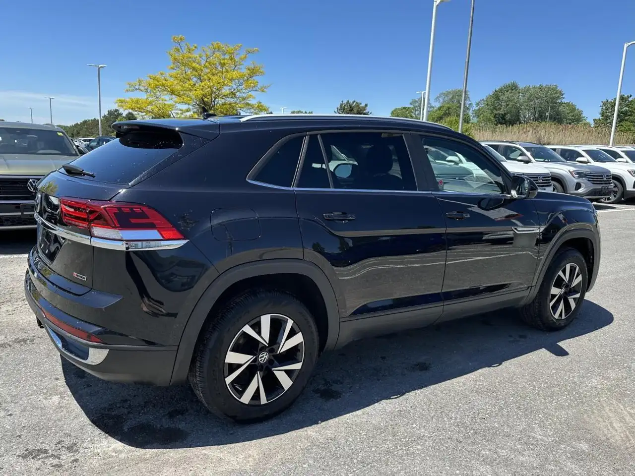 Volkswagen Atlas снимка Volkswagen Atlas