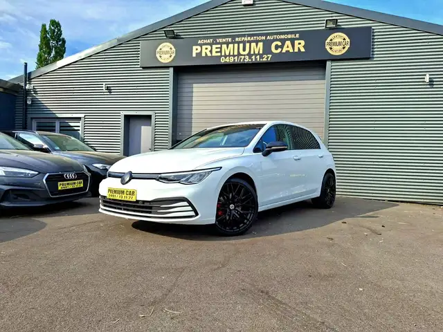 Volkswagen Golf view 2