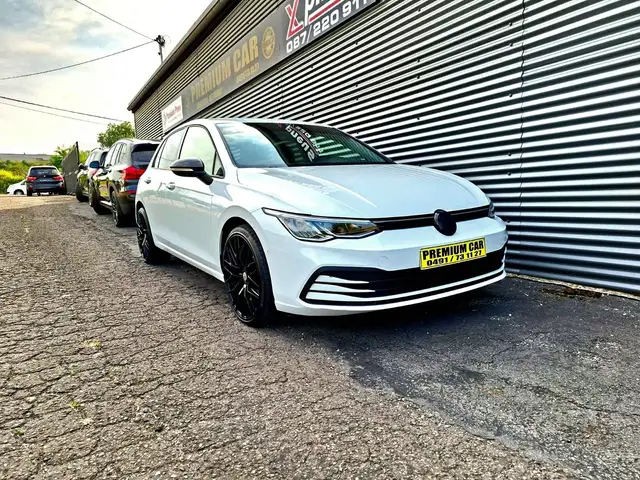Volkswagen Golf view 9