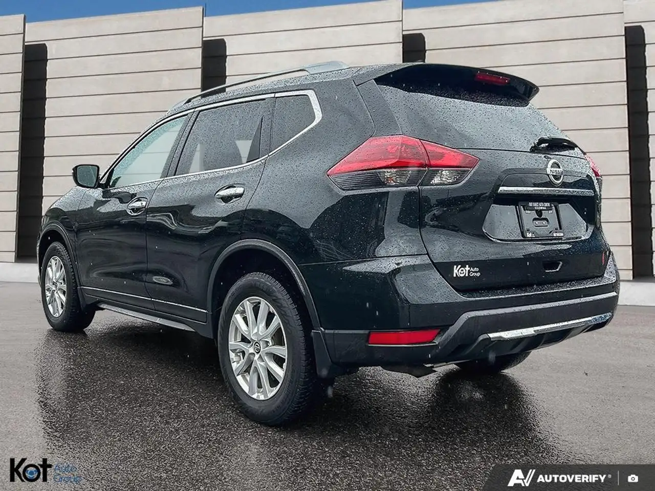 Nissan Rogue снимка Nissan Rogue