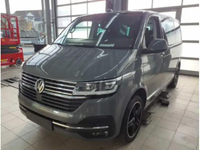 Volkswagen T6.1 Multivan nza T6.1 Generation Six 4M AHK STH
