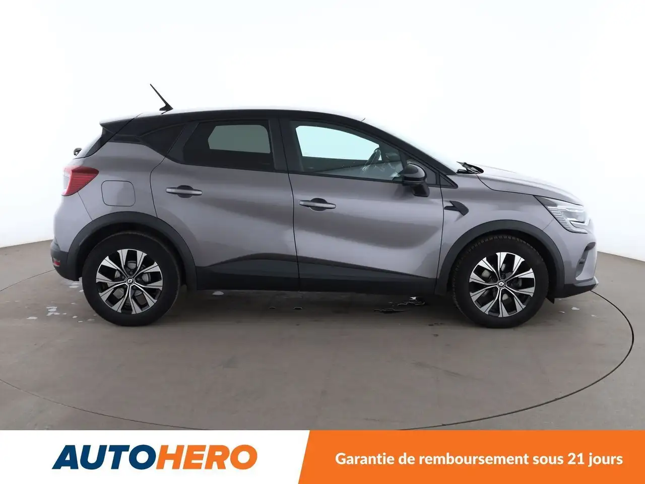Renault Captur — photo 7