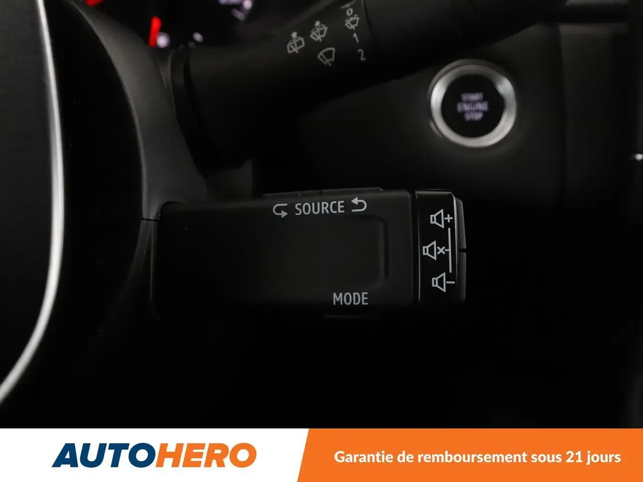 Renault Captur — photo 23