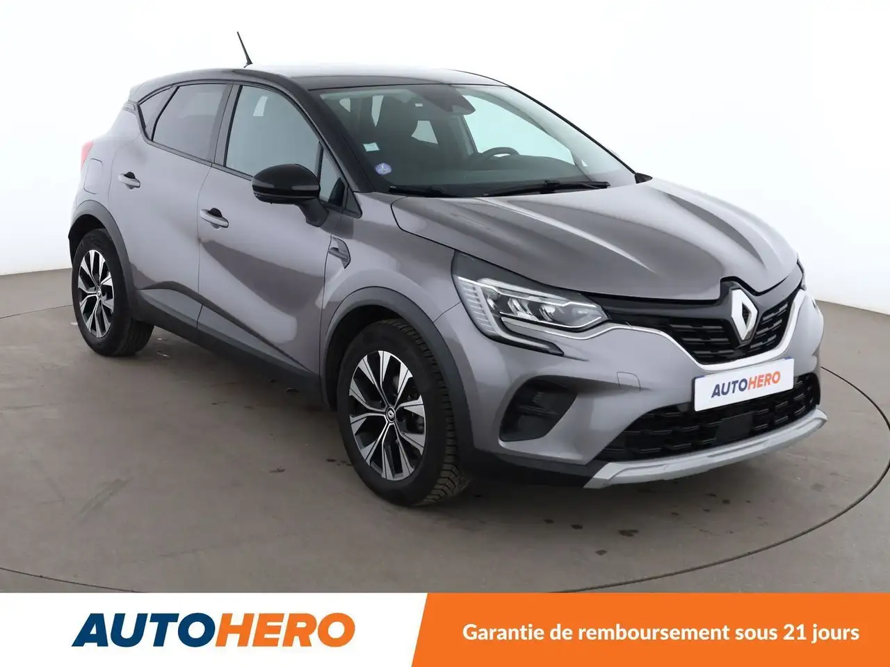 Renault Captur — photo 8