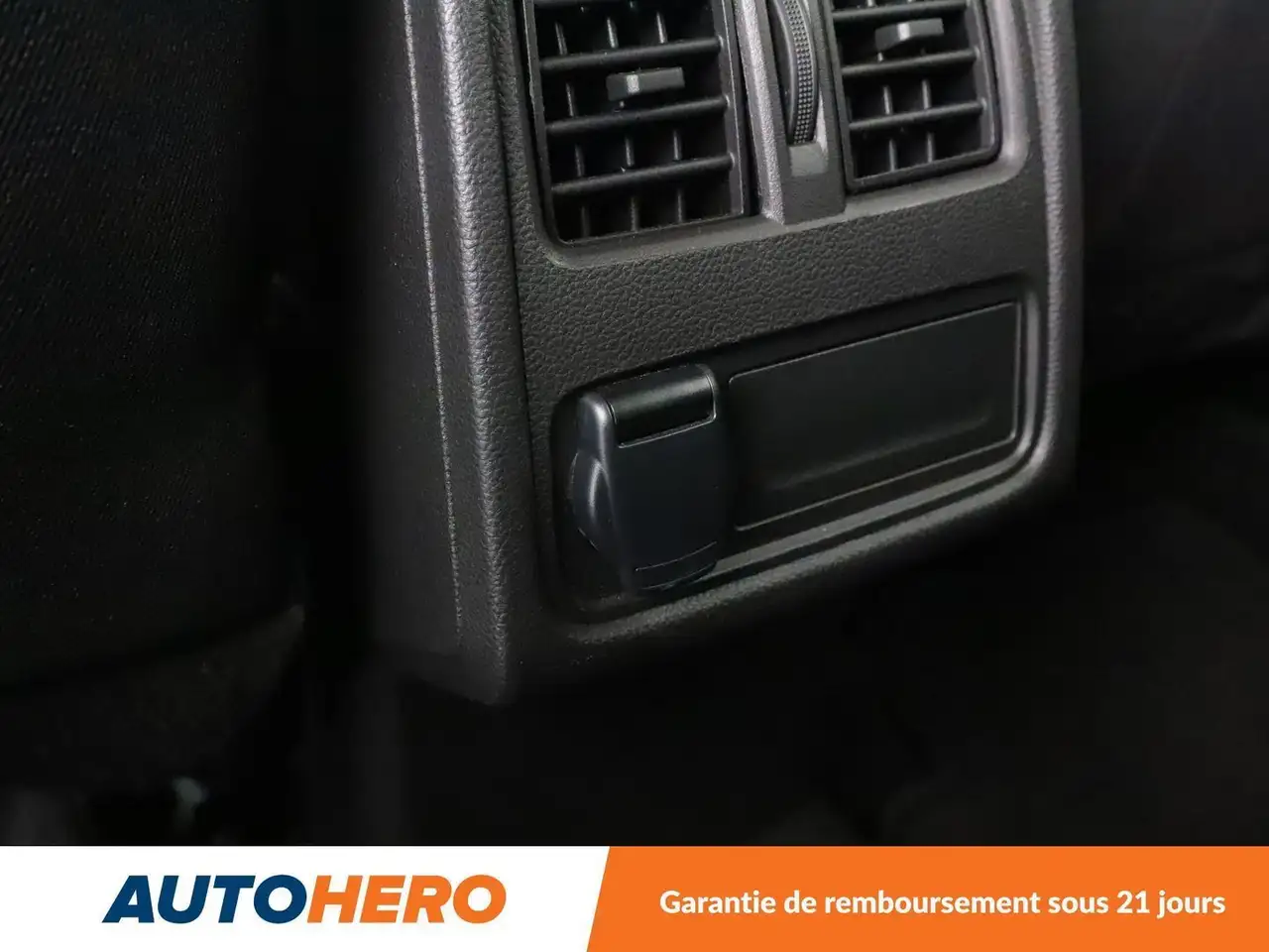 Renault Captur — photo 14