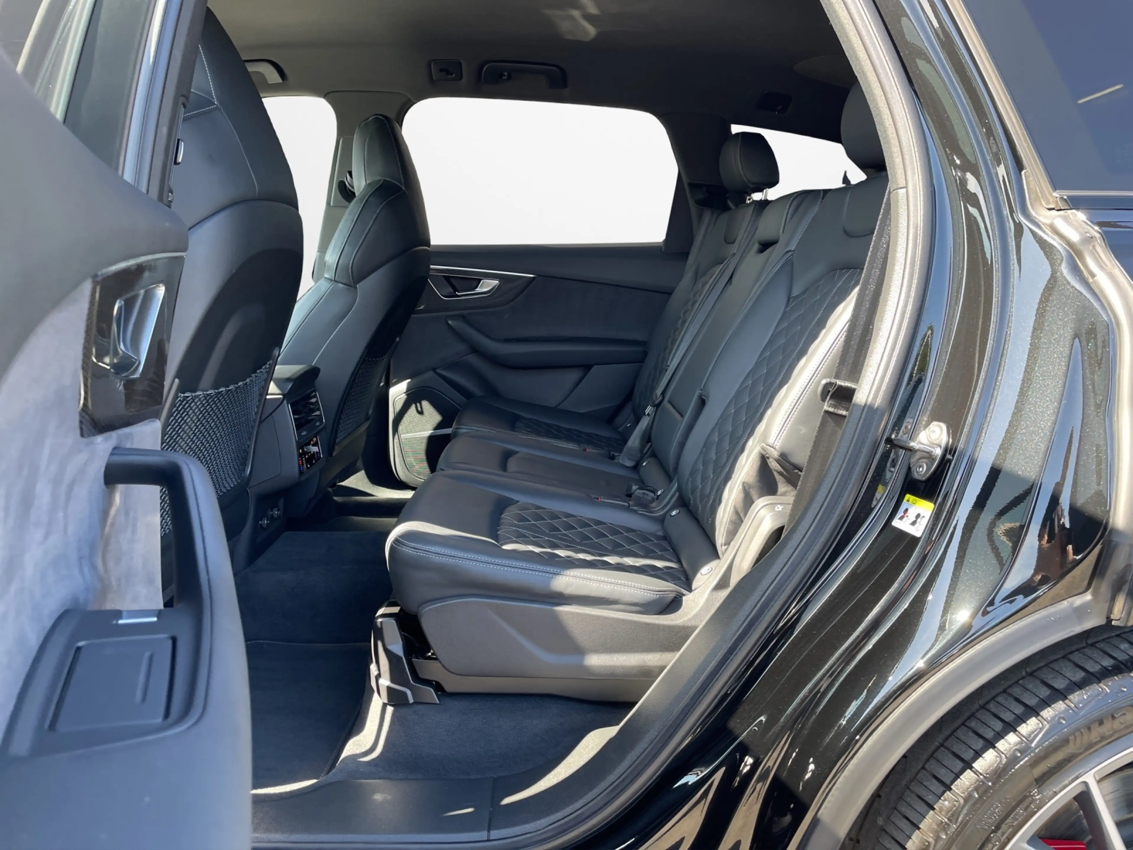 Audi SQ7 TFSI tiptronic quattro competition plus — photo 11