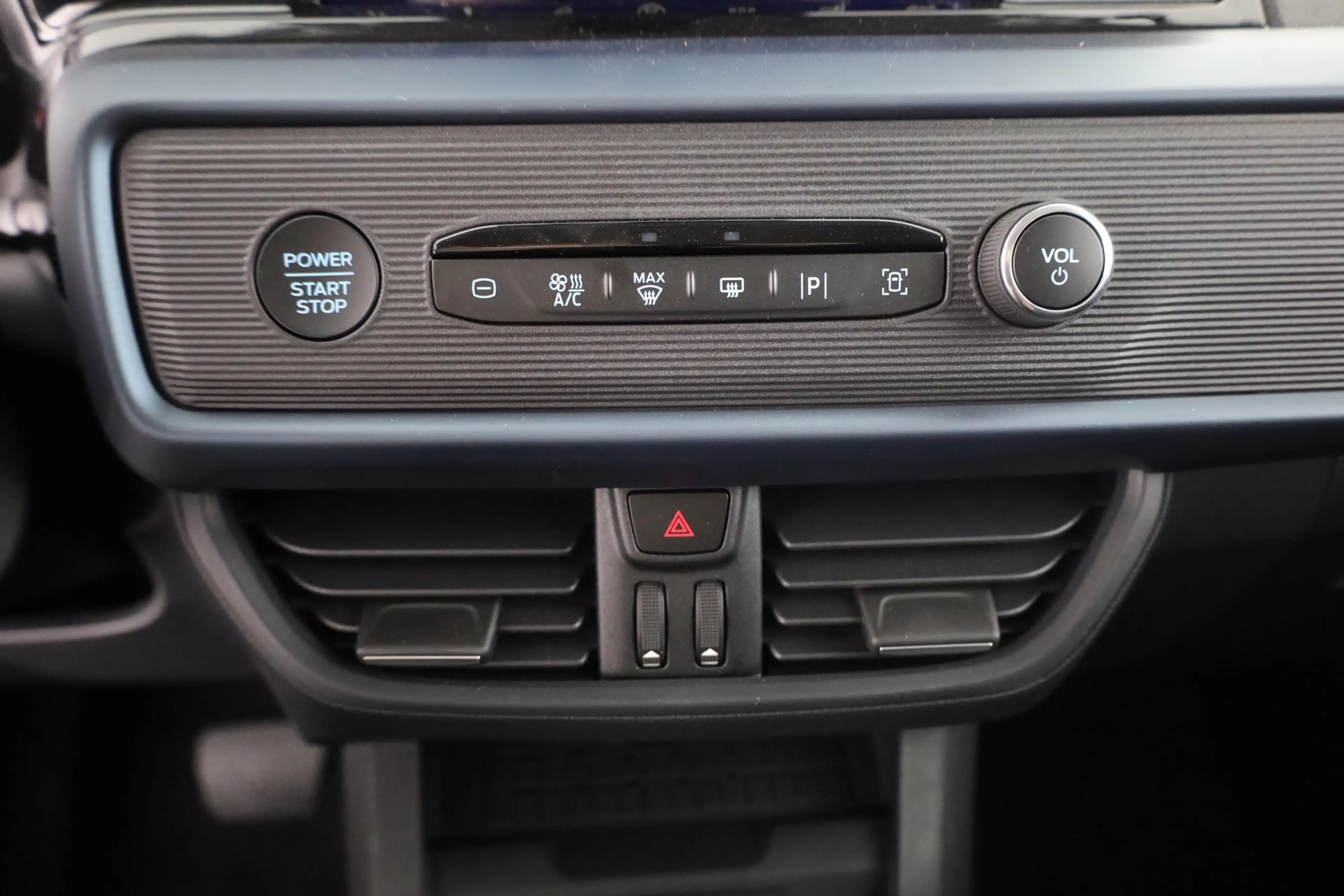Ford Tourneo Courier Active 1.0 EB Aut. Navi Kamera AHK — photo 12