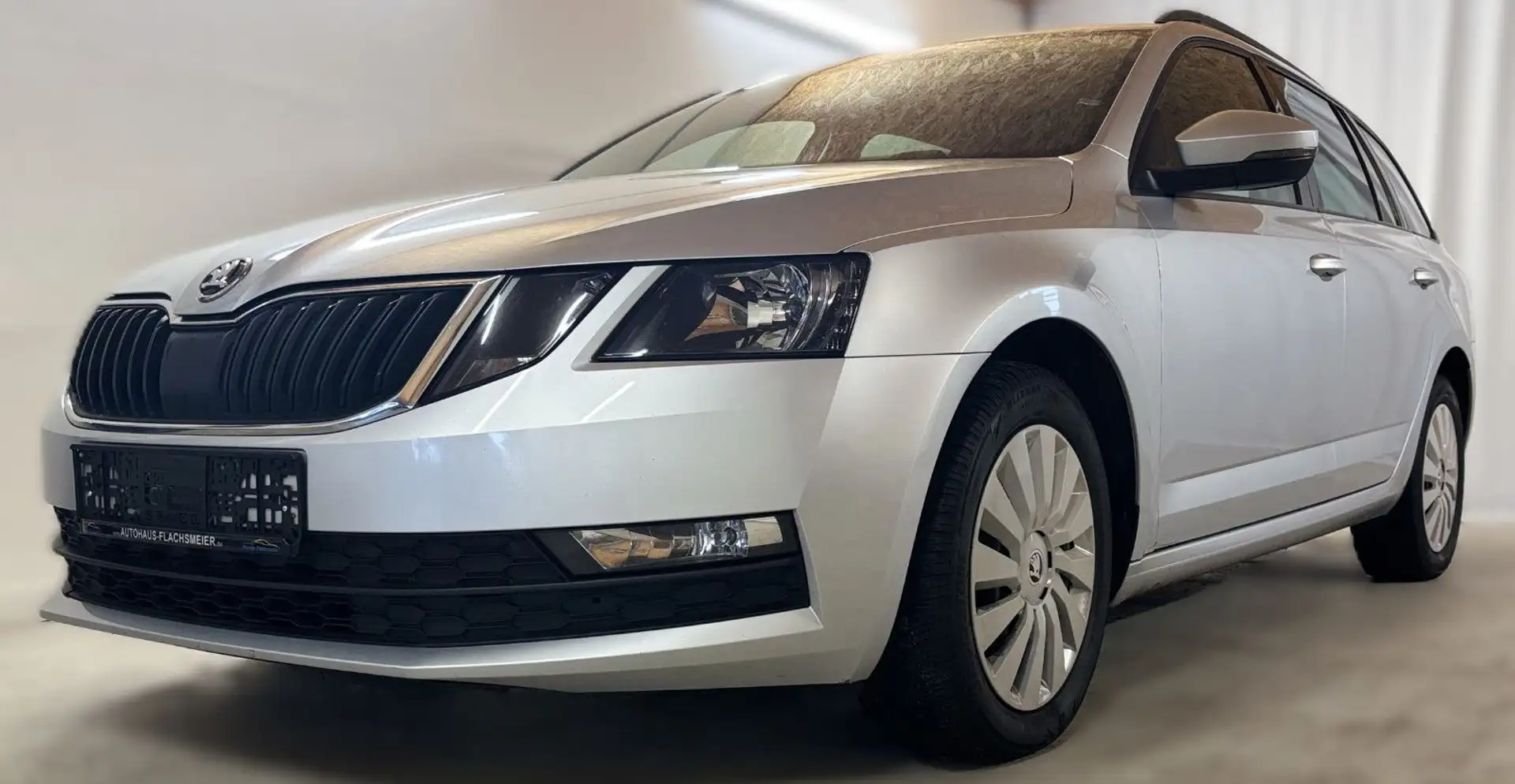Skoda Octavia Combi Ambition Argent - 2