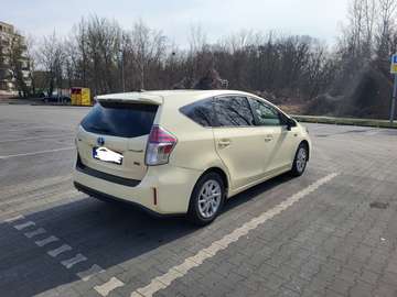 Prius +(Hybrid) Comfort