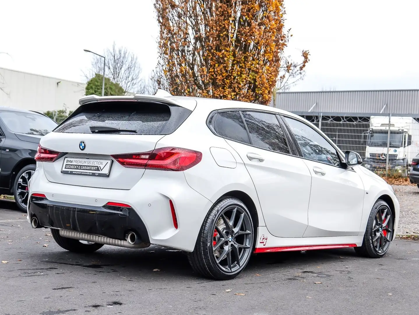 BMW 128 ti A NAVI LED Sound Syst. PDC V+H DAB Klima Weiß - 2