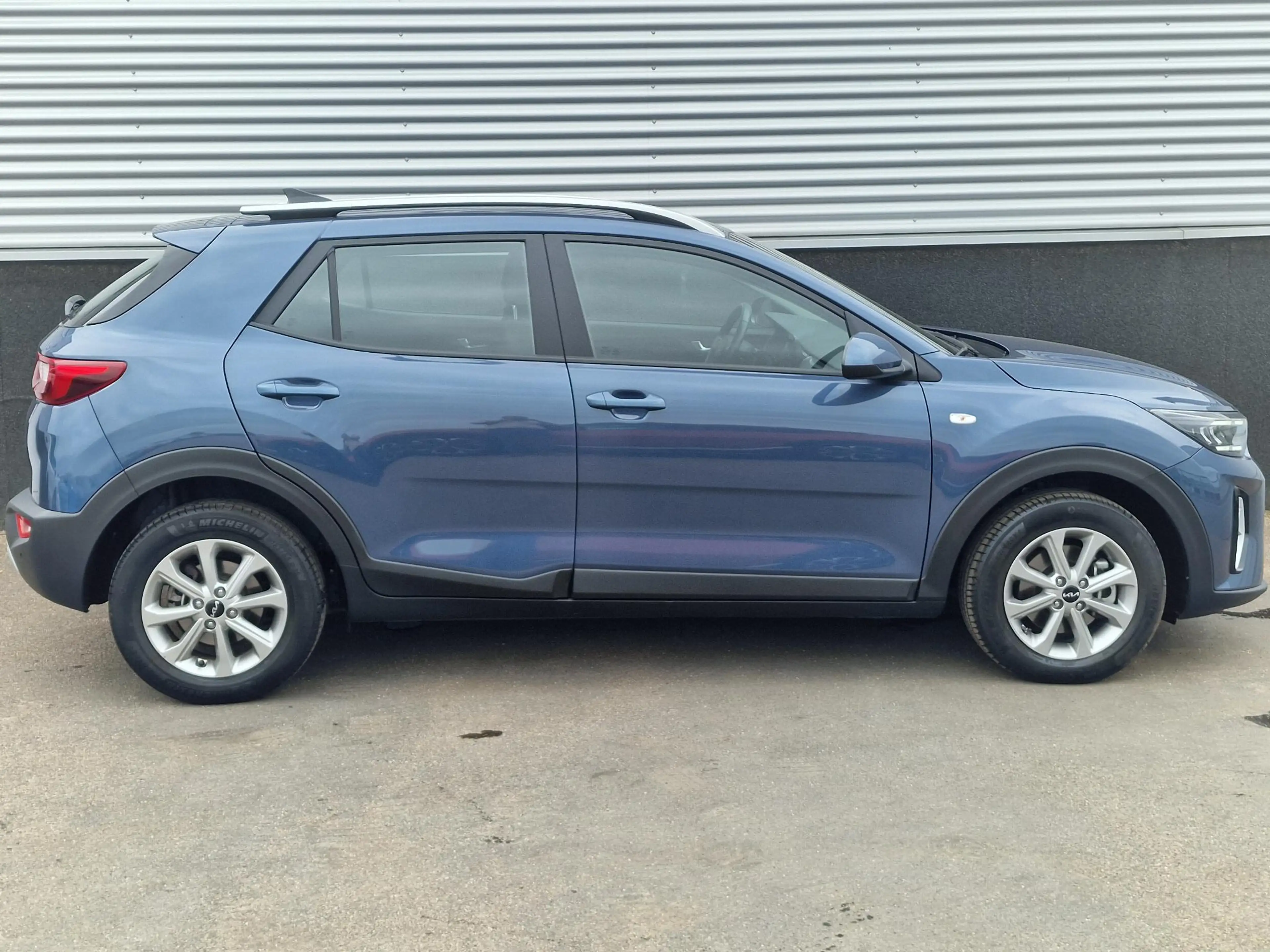 Kia Stonic 1.0 T-GDi MHEV DynamicLine NL-auto, Parkeersensore — photo 8