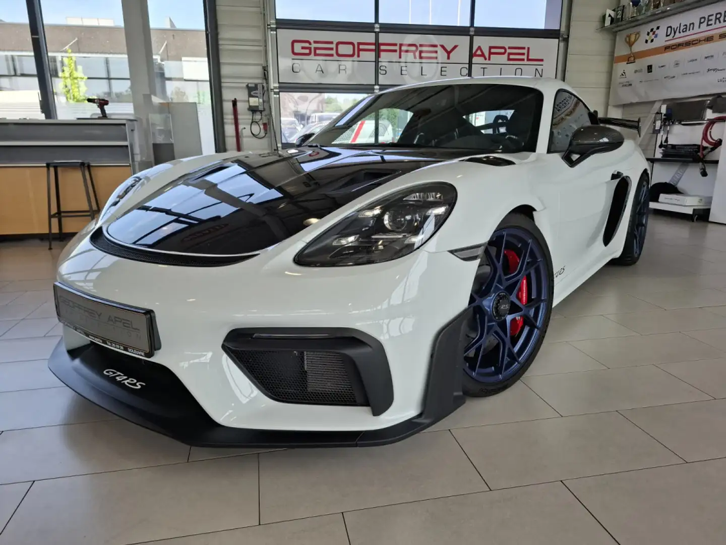 Porsche 718 Cayman GT4 RS APPROUVED 12/2028 / WEISSACH / CLUBS Blanc - 1