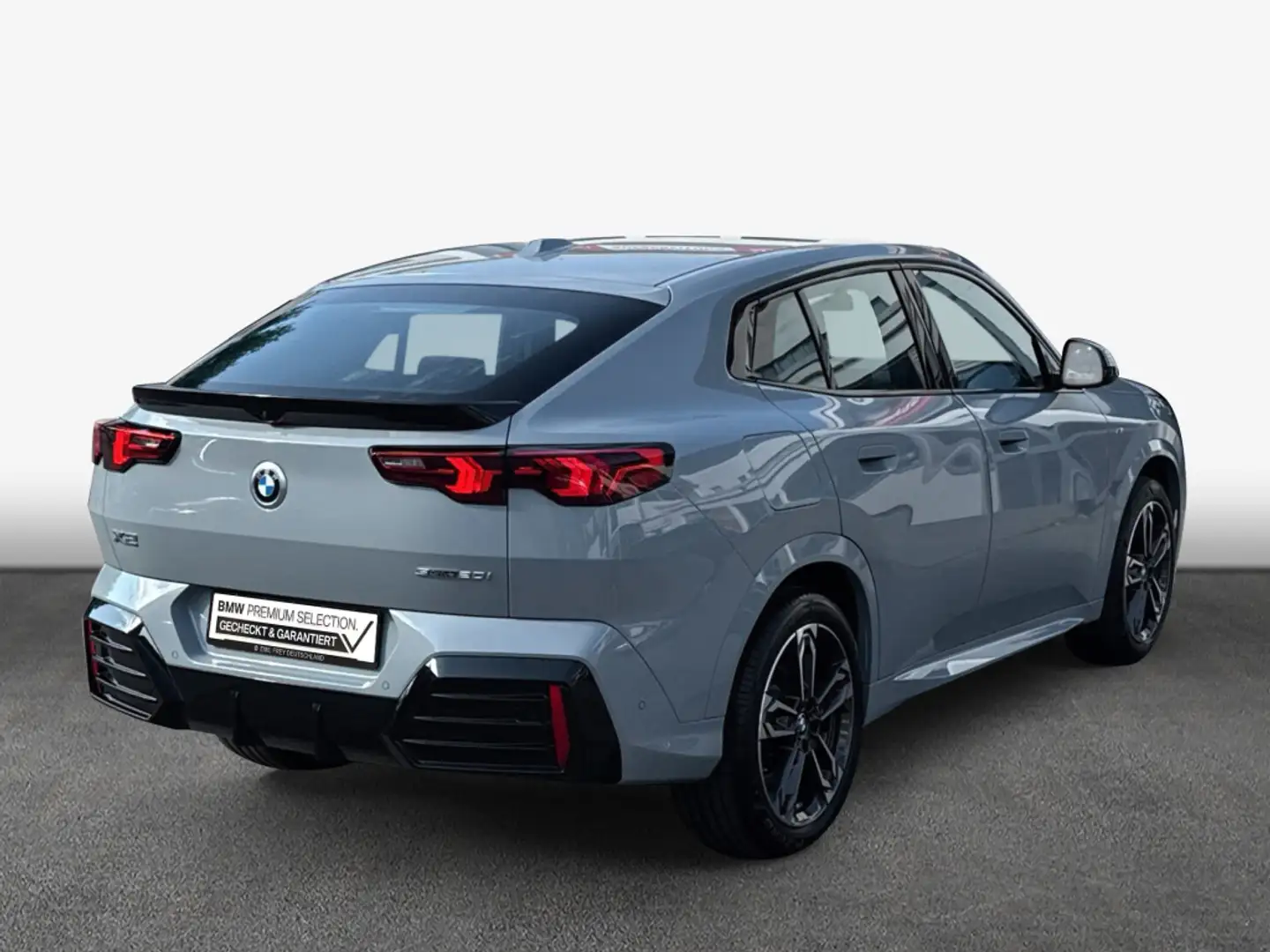 BMW X2 sDrive20i Grau - 2