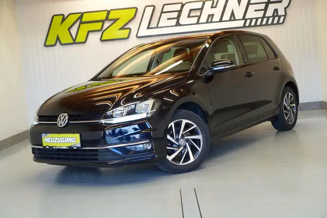 Volkswagen Golf view 8