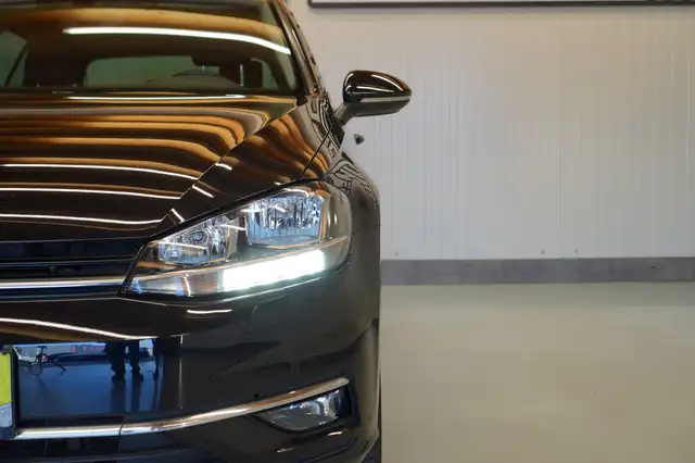 Volkswagen Golf view 10