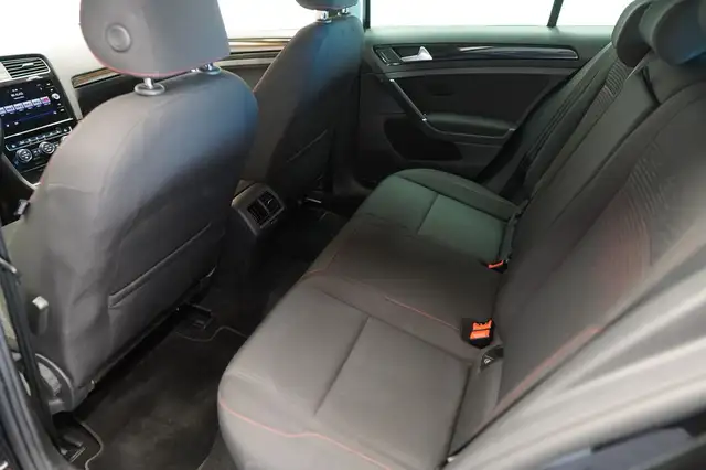 Volkswagen Golf view 16