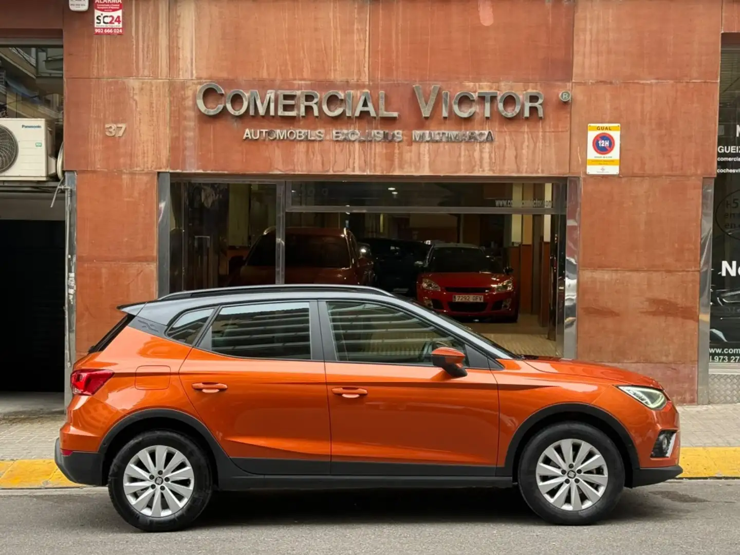 SEAT Arona 1.0 TSI Ecomotive S&S Xcellence DSG7 115 Burdeos - 1