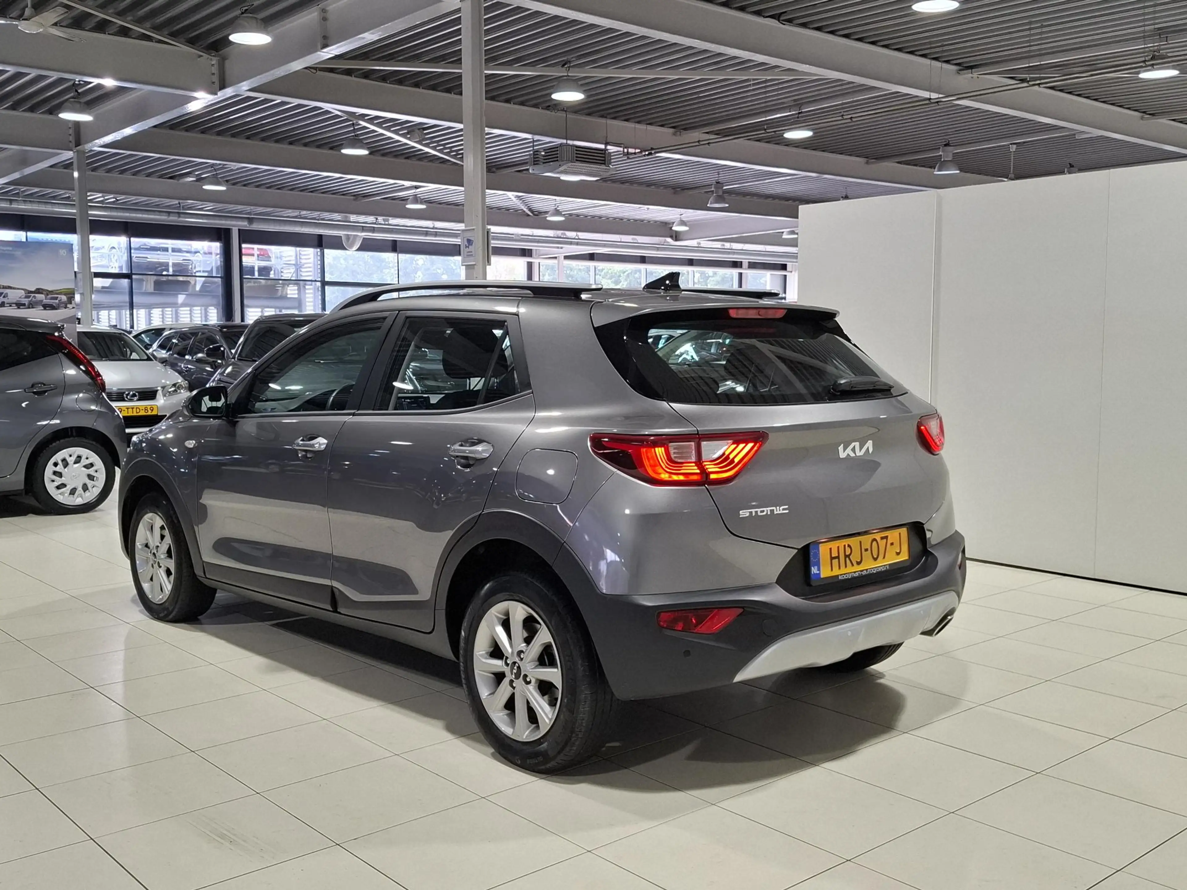 Kia Stonic 1.0 T-GDi MHEV DynamicLine Apple Carplay/Android A — photo 6