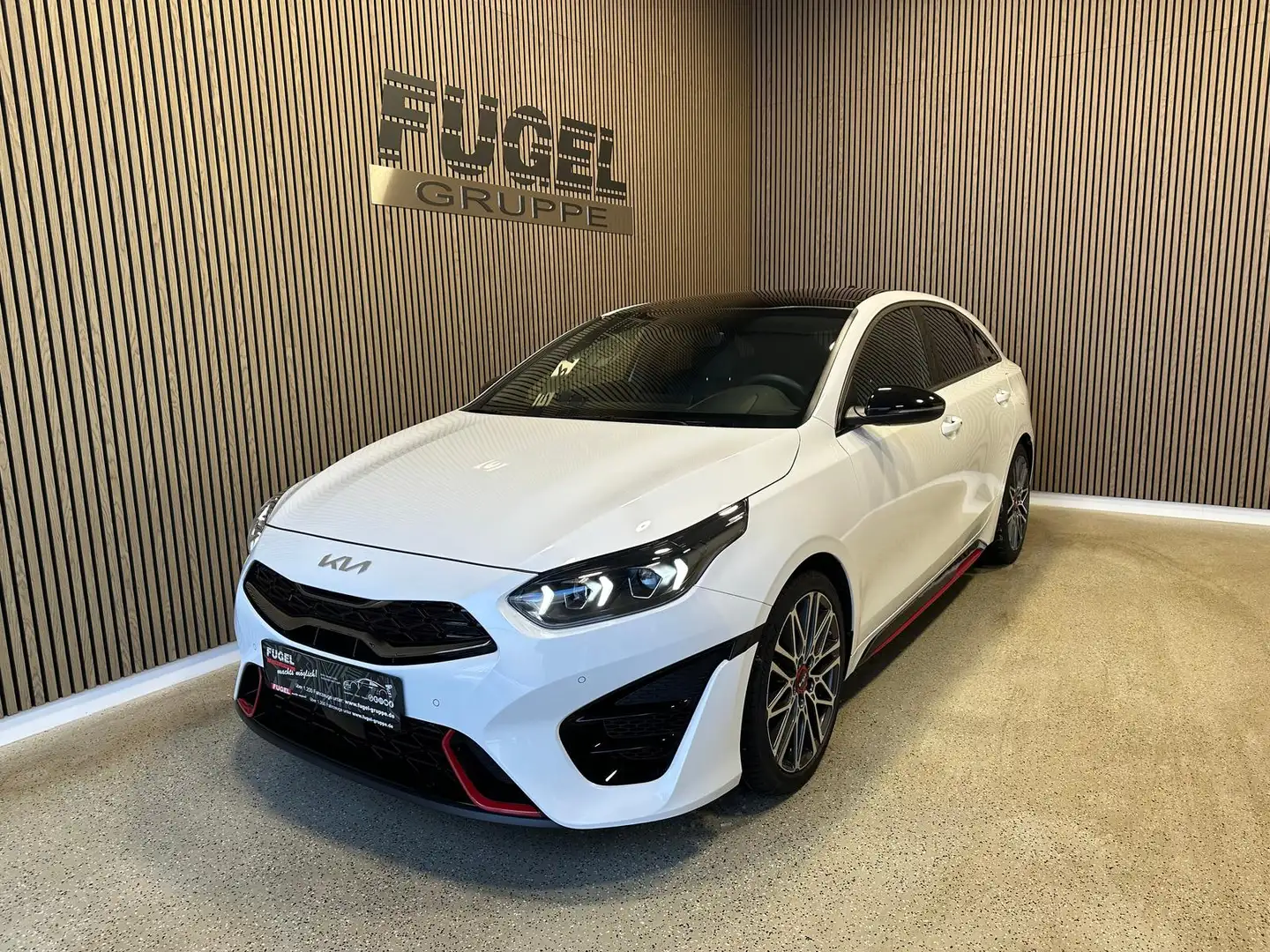 Kia ProCeed / pro_cee'd 1.6 TGDI DCT GT Pano|LED|Navi|Sound|RFK Blanc - 2