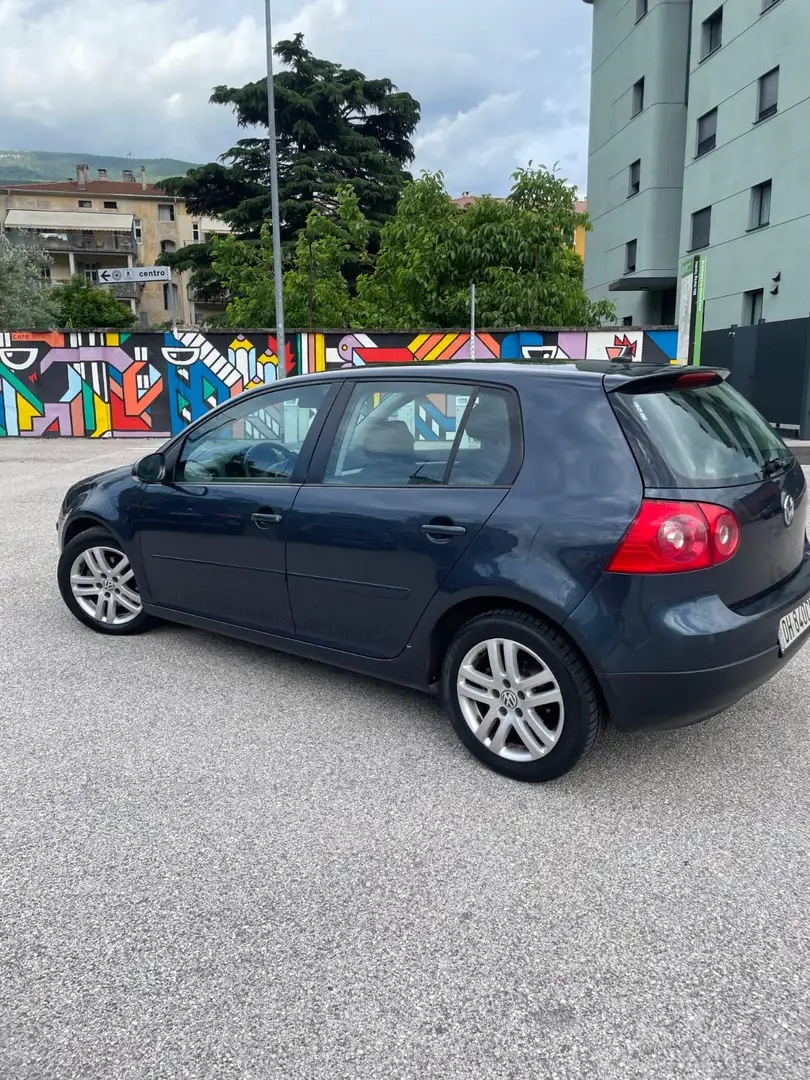 Volkswagen Golf 5p 1.6 Comfortline - 2
