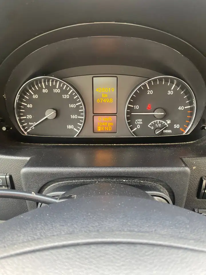 Mercedes-Benz Sprinter снимка Mercedes-Benz Sprinter