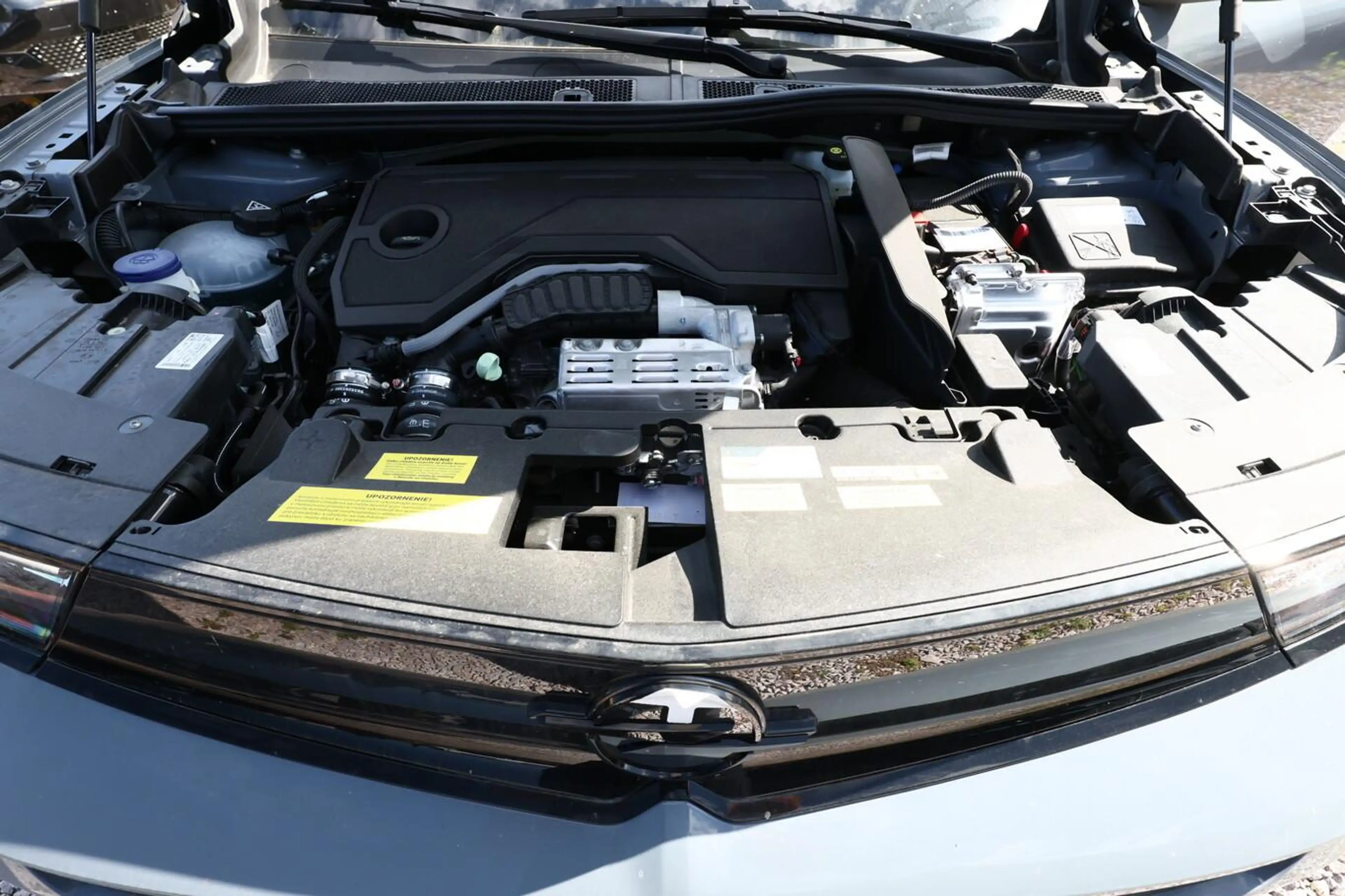 Opel Mokka GS Hybrid Nav SHZ Kam PDC CarPl LaneA 17Z 100 k... — photo 12