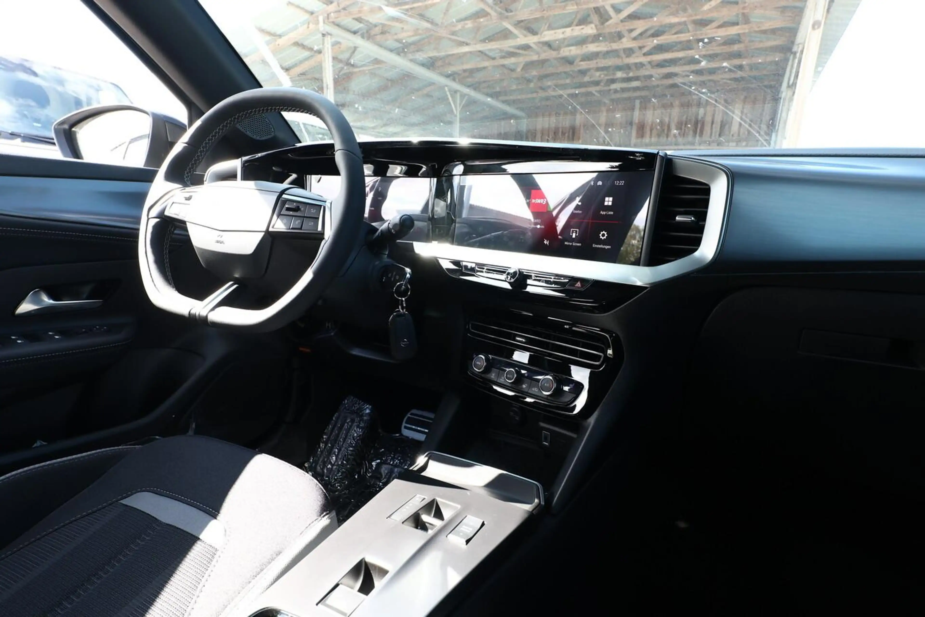 Opel Mokka GS Hybrid Nav SHZ Kam PDC CarPl LaneA 17Z 100 k... — photo 9