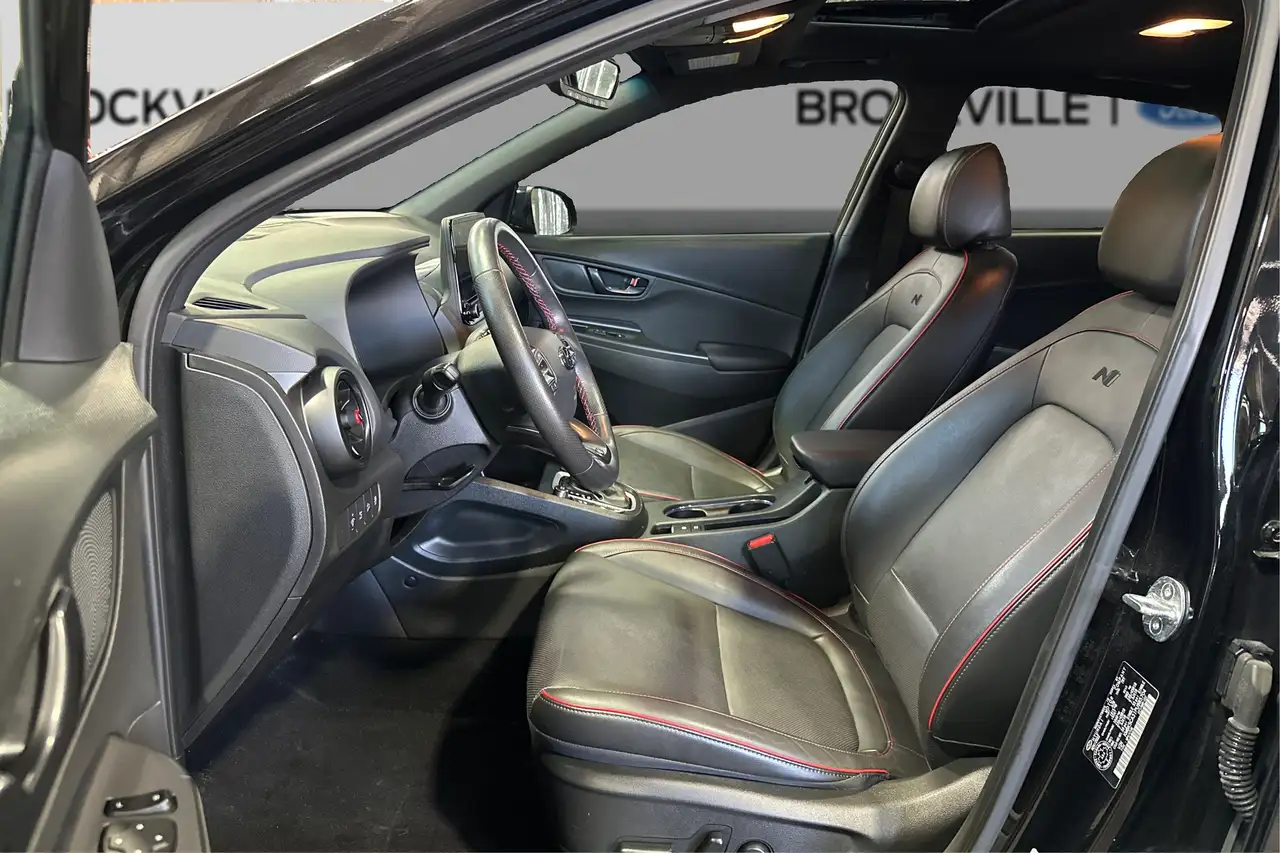Hyundai KONA снимка Hyundai KONA