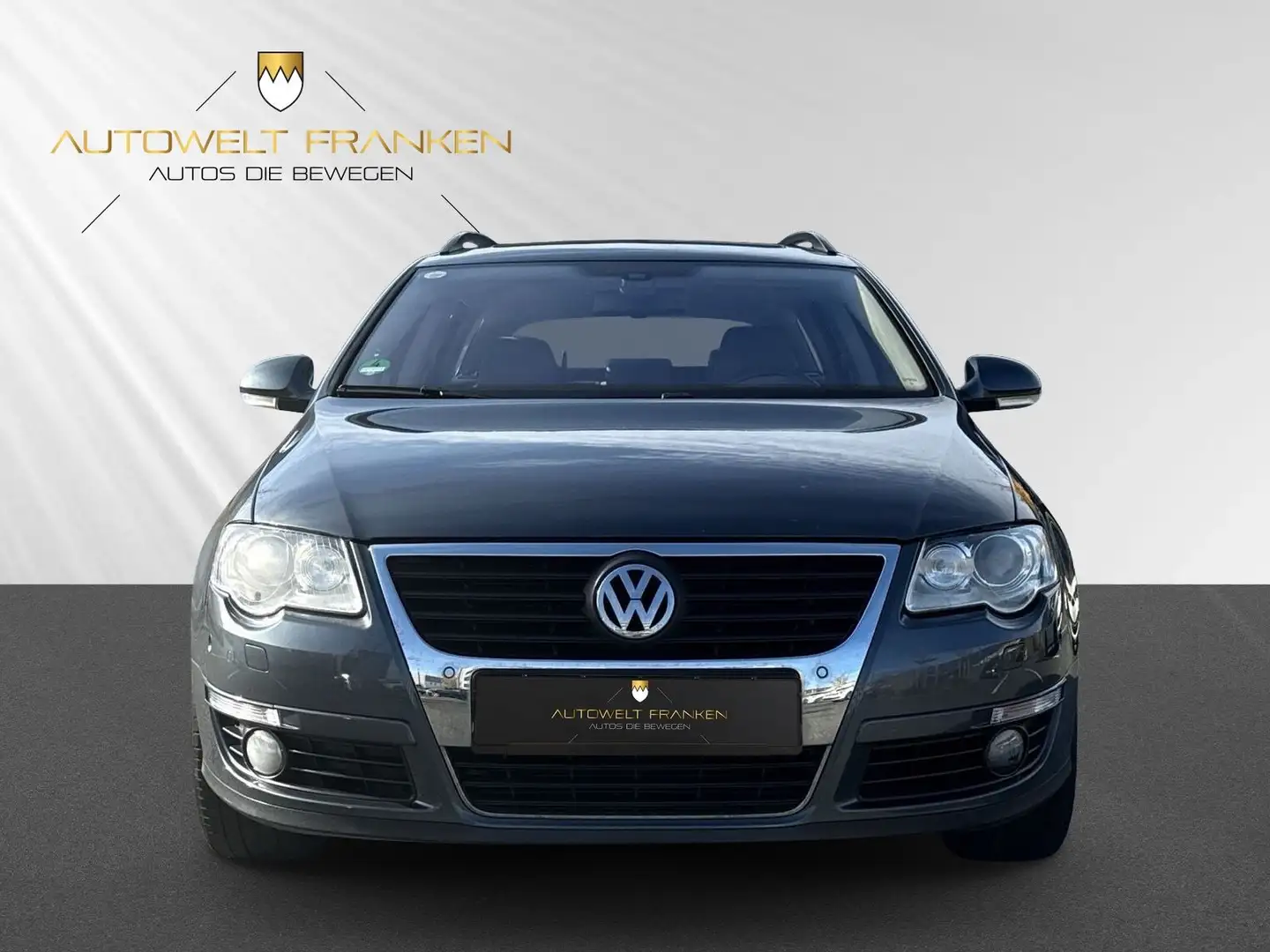 Volkswagen Passat Variant Passat 1.4 TSI *XENON*NAVI*KAMERA*SHD*TEMPO*SHZ* Šedá - 2