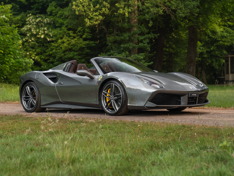 Ferrari 488 Spider | Atelier Car | Lift | Racing seats | Akrap — photo 3