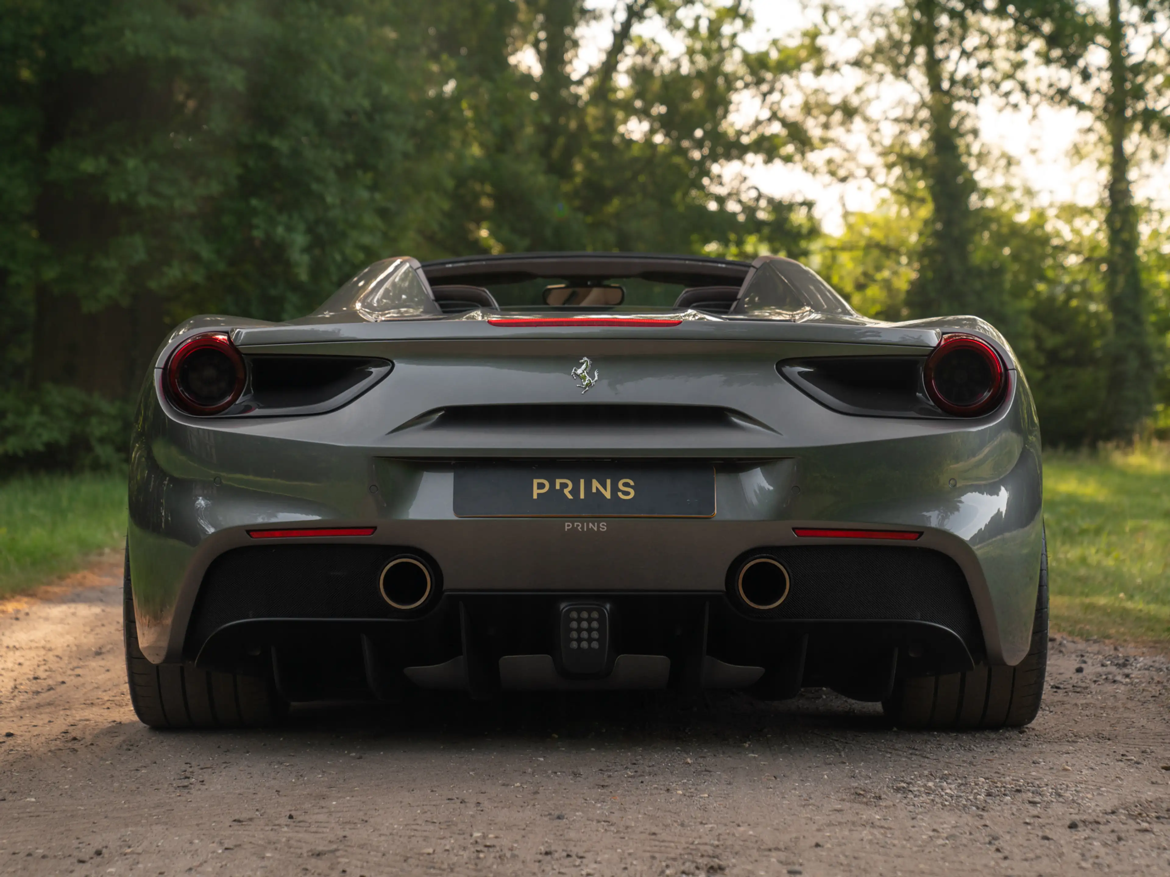 Ferrari 488 Spider | Atelier Car | Lift | Racing seats | Akrap — photo 5