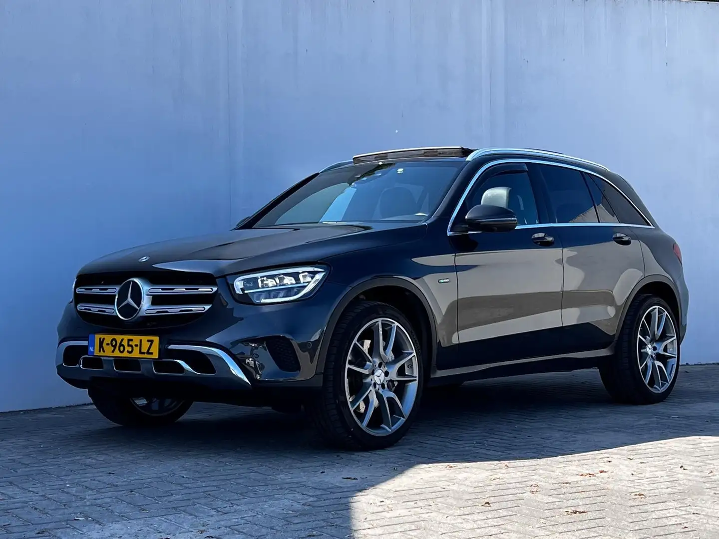 Mercedes-Benz GLC 300 300e plugin hybrid Szürke - 1