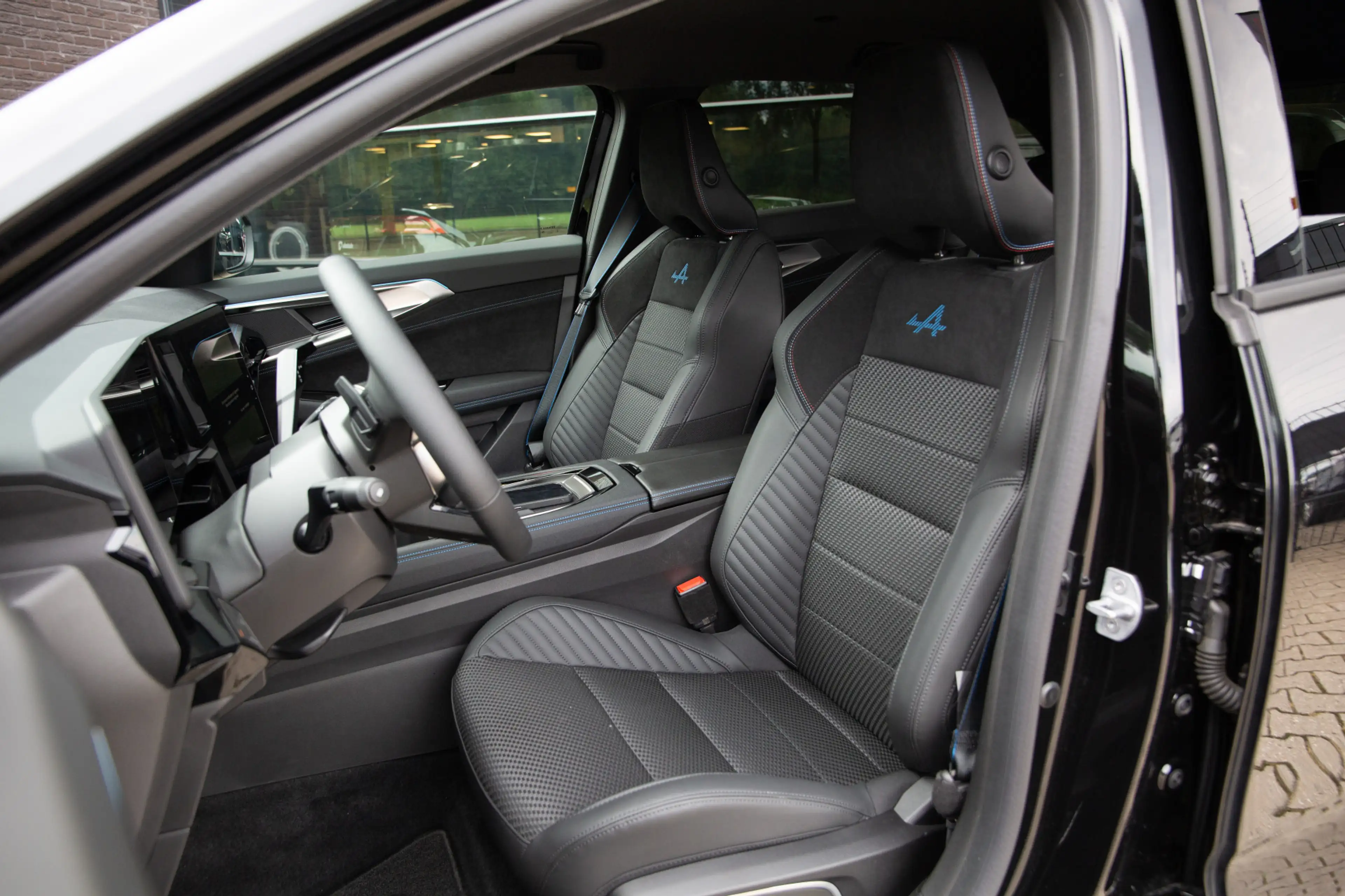 Renault Austral 1.2 E-Tech full hybrid 200 esprit Alpine , Adap. c — photo 3