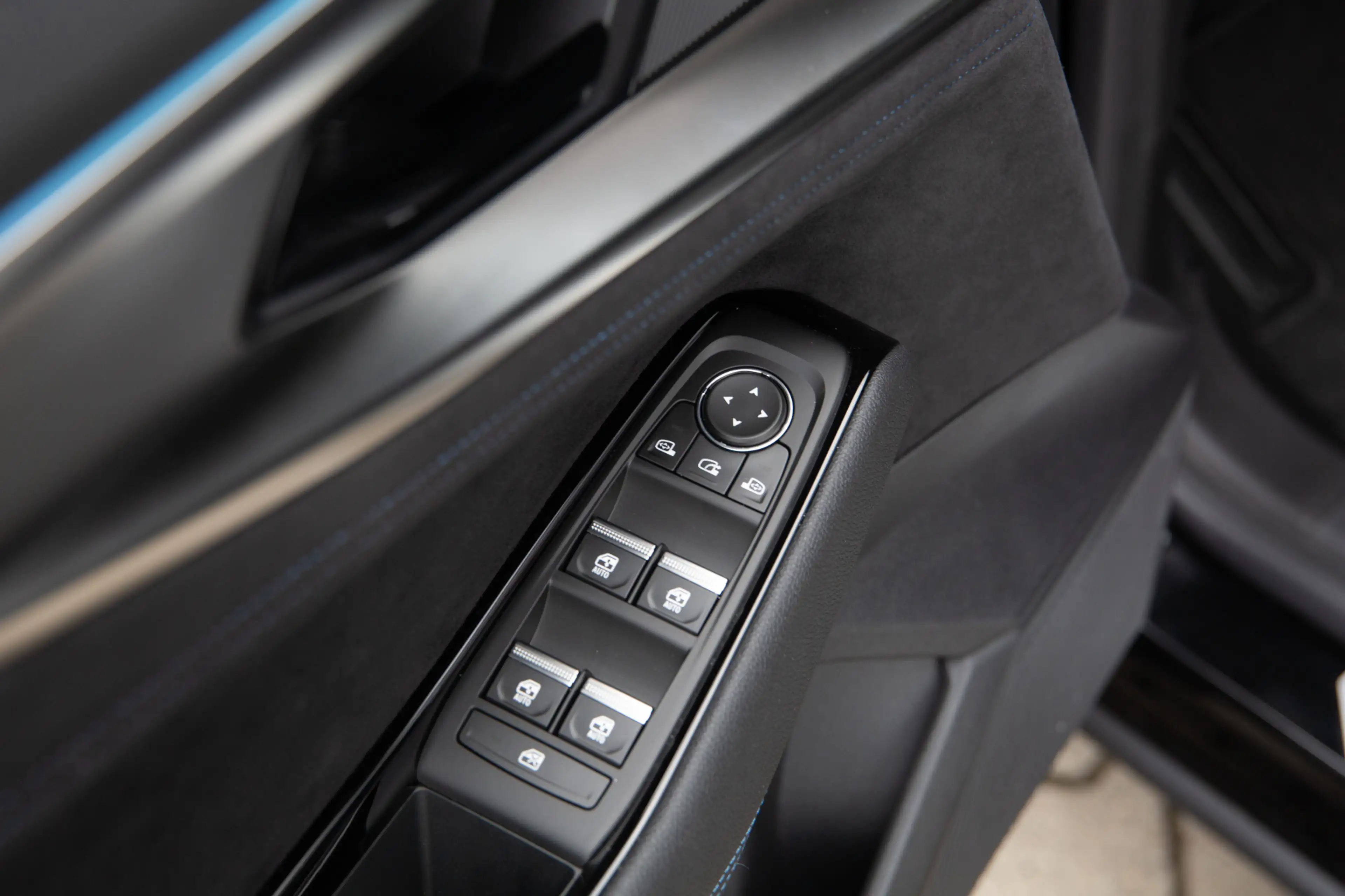 Renault Austral 1.2 E-Tech full hybrid 200 esprit Alpine , Adap. c — photo 26