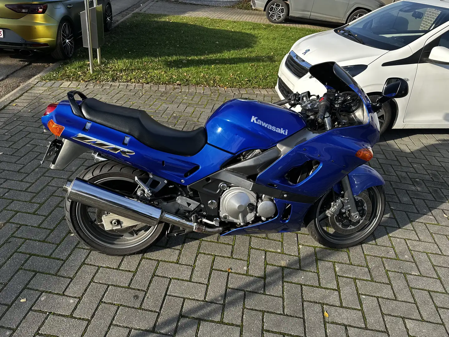 Kawasaki ZZR 600 Azul - 1