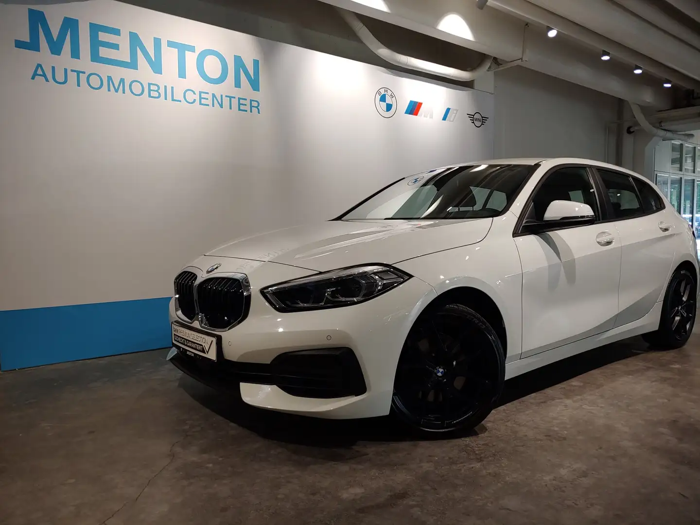 BMW 118 i Advantage/LED/WLAN/Tempomat/Shz Weiß - 2