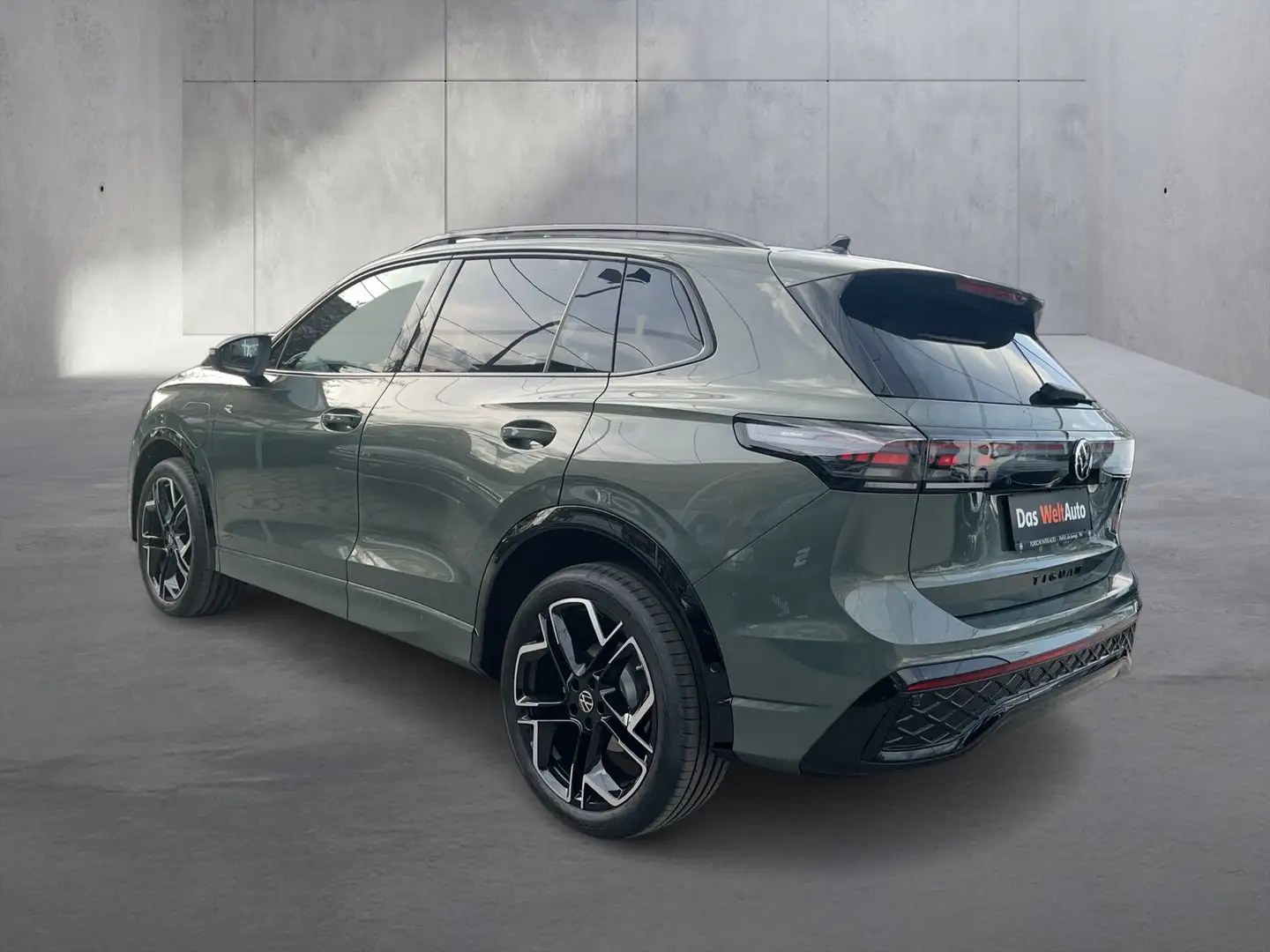 Volkswagen Tiguan Sport eHybrid DSG 150 kW Grün - 2