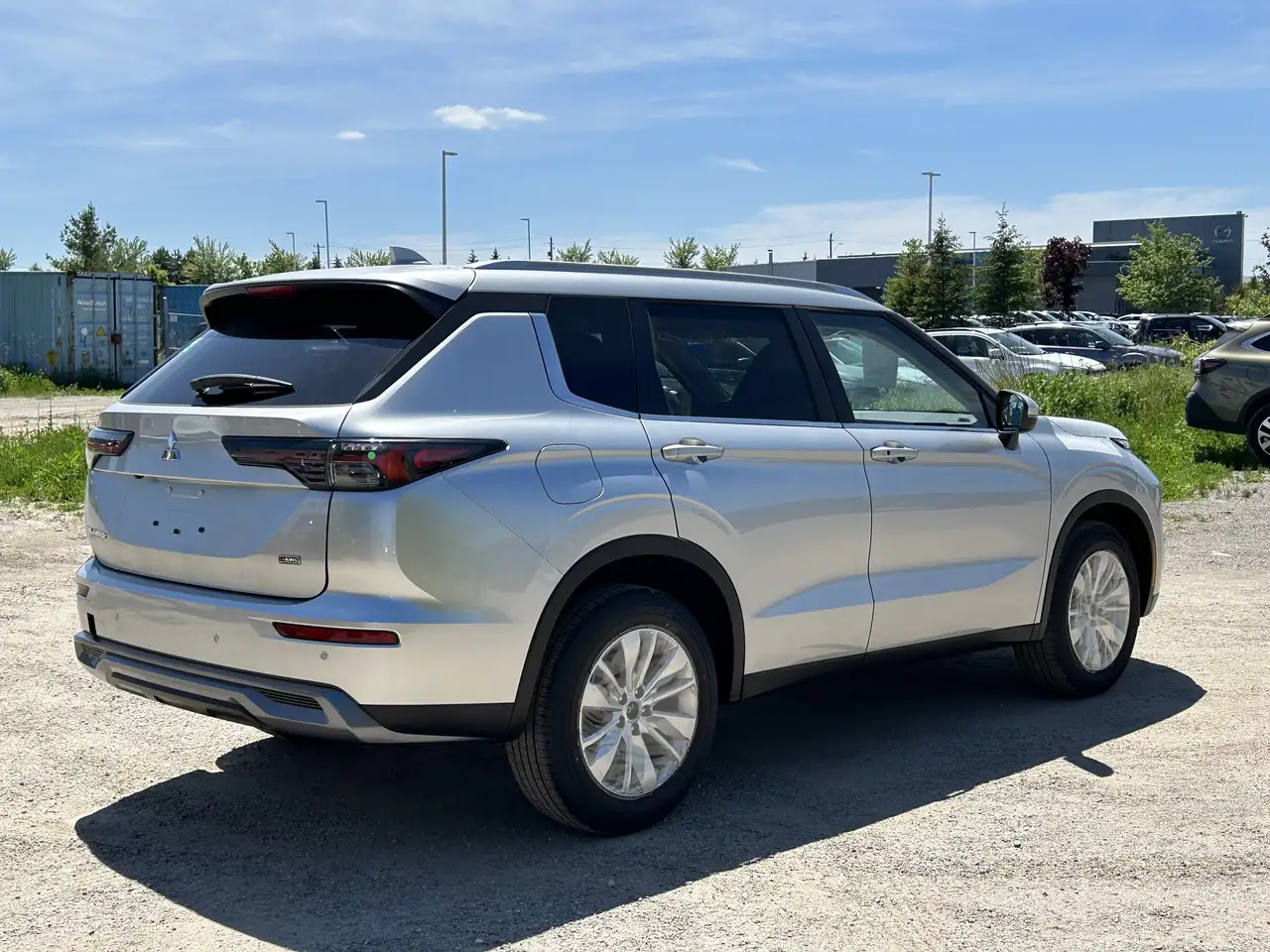 Mitsubishi Outlander снимка Mitsubishi Outlander