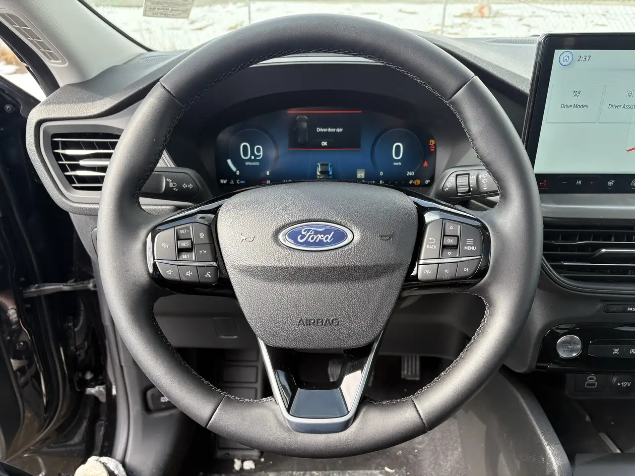 Ford Escape снимка Ford Escape