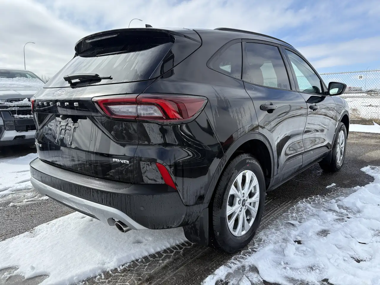 Ford Escape снимка Ford Escape