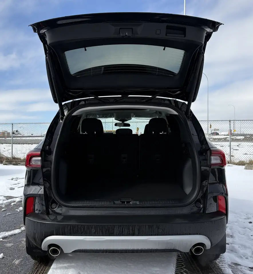 Ford Escape снимка Ford Escape