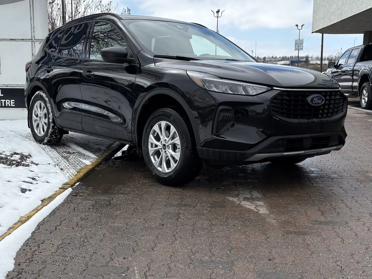 Ford Escape снимка Ford Escape