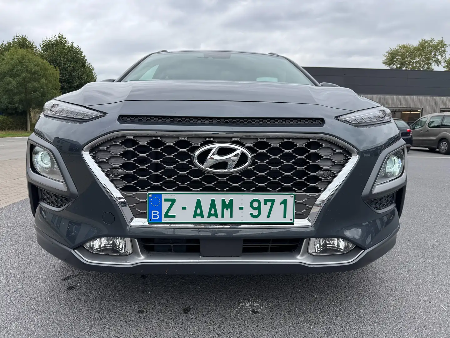 Hyundai KONA Kona 1.6 GDI DCT Hybrid ACC/Camera/CarPlay/ZVW Grijs - 2