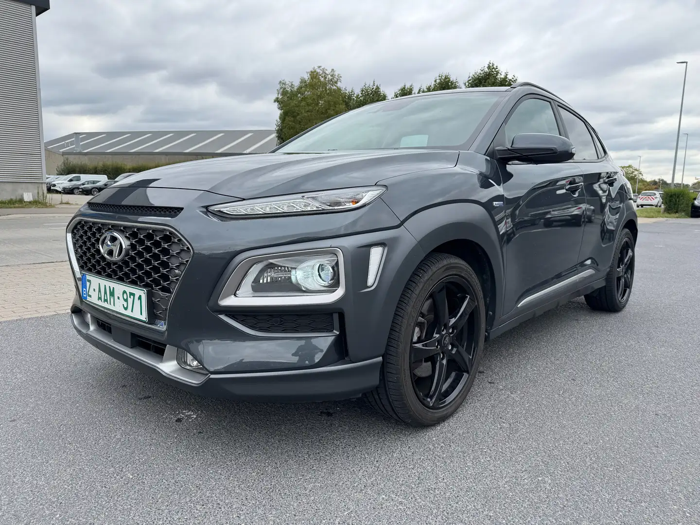 Hyundai KONA Kona 1.6 GDI DCT Hybrid ACC/Camera/CarPlay/ZVW Grijs - 1