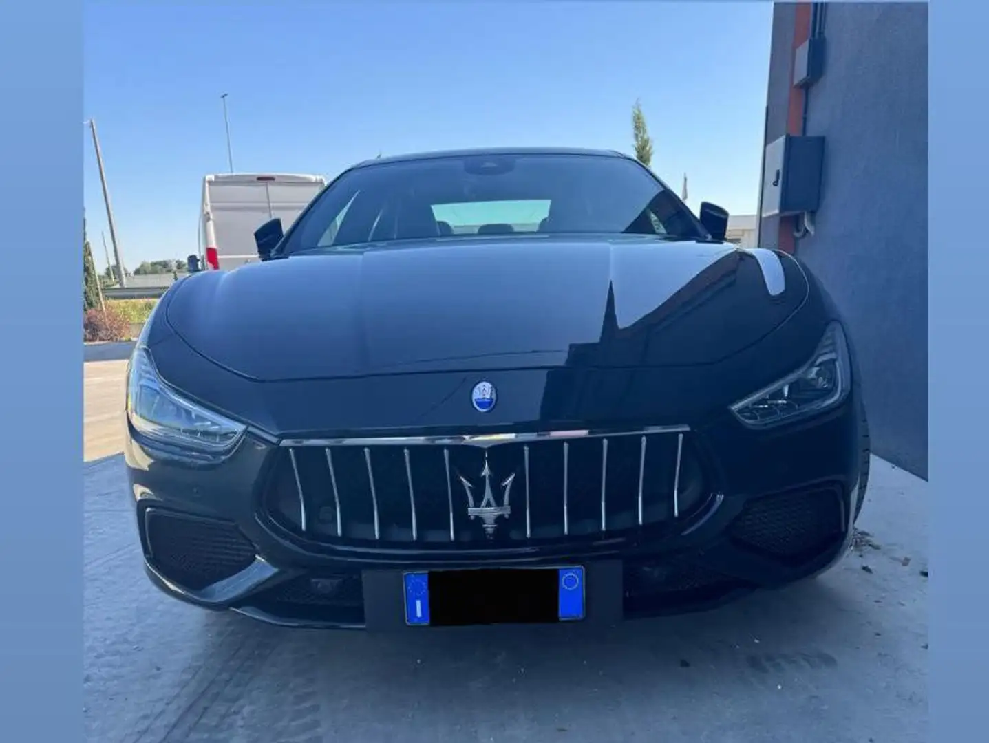 Maserati Ghibli Ghibli 3.0 V6 bt Gransport 350cv Černá - 1