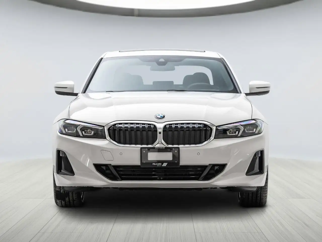 BMW 3 Series снимка BMW 3 Series